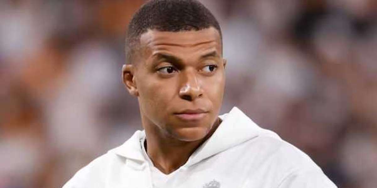 Kylian Mbappe heeft kritiek geuit op een rapport van RMC Sport