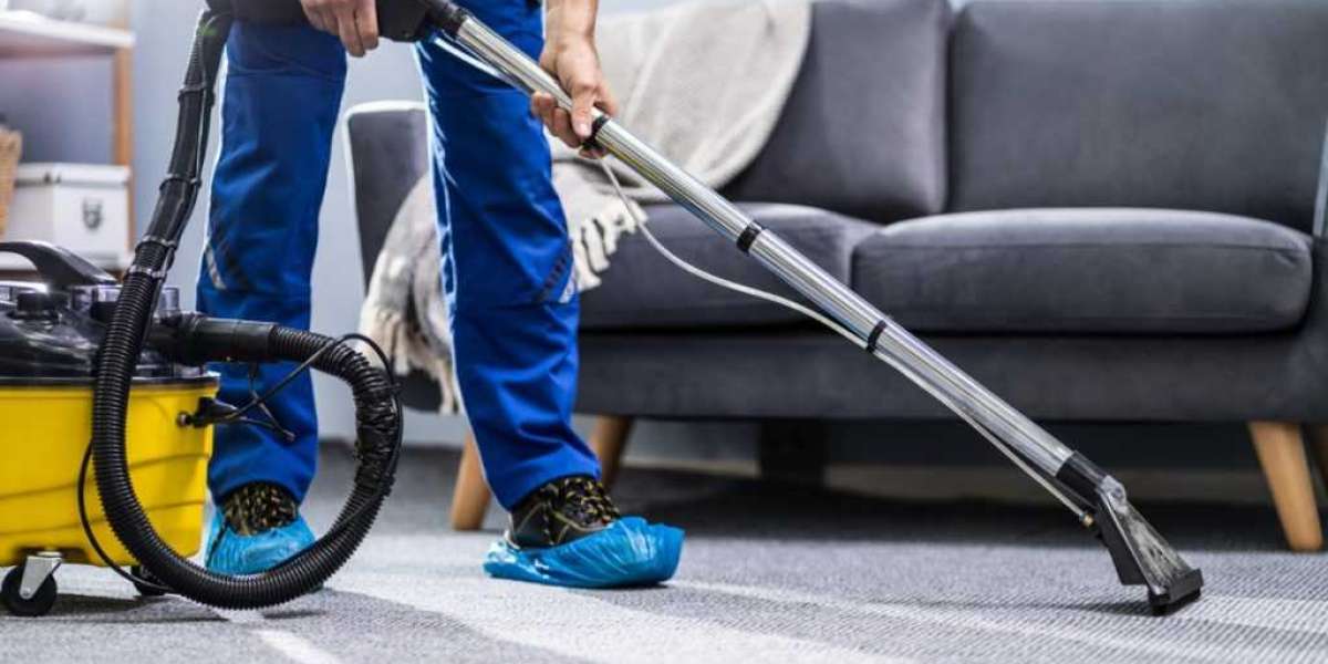 Safety Rules a Carpet Cleaner Follows For Cleaning Home Carpets